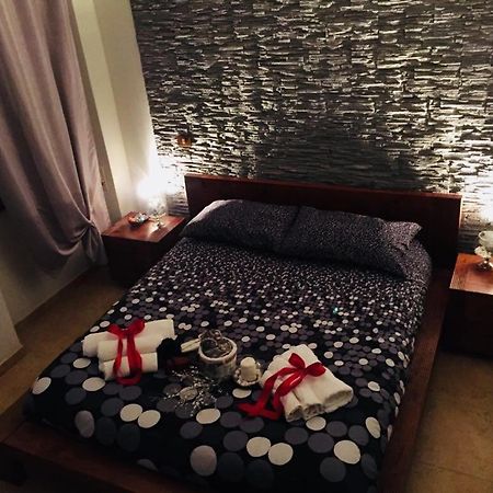 Il Mandarino Bed and Breakfast Decimomannu Exteriör bild