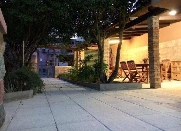 Il Mandarino Bed and Breakfast Decimomannu Exteriör bild