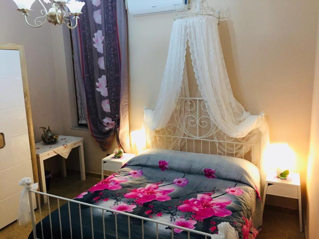 Il Mandarino Bed and Breakfast Decimomannu Exteriör bild